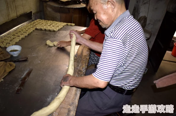 日老女人的b日常生活中，她发现了一种新的养生方法，帮助她保持活力和健康