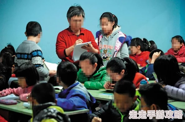 摸同桌胸好大好软上课被老师发现叫家长了