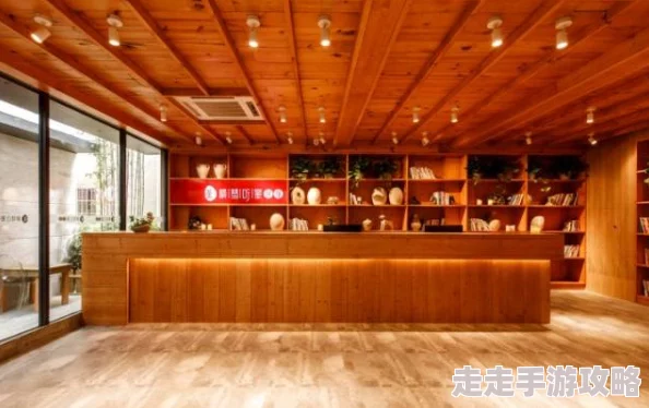 墨燃楚晚宁客栈补肉近日客栈推出全新特色菜品，吸引众多食客前来品尝