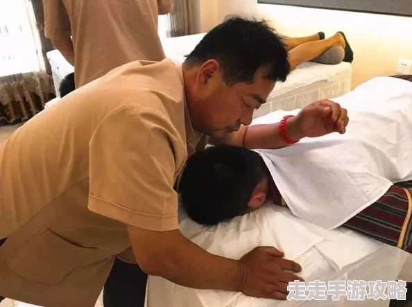 按摩师手法培训视频啊～嗯～轻点嗯～轻点～嗯学员模拟真实客户反应