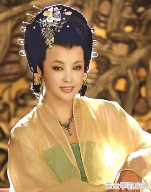 叶凡嫣然疑与神秘富商海外同游甜蜜牵手恋情曝光引猜测 叶凡嫣然疑与神秘富商海外同游甜蜜牵手恋情曝光引猜测