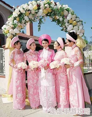 新婚晓静与翁公第一章听说婚礼现场新娘子旧情复燃前任送来999朵玫瑰